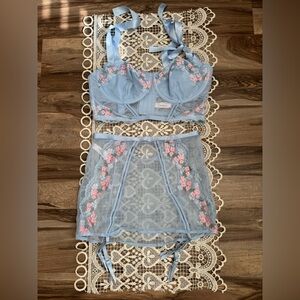 auden Blue Floral Lingerie Set